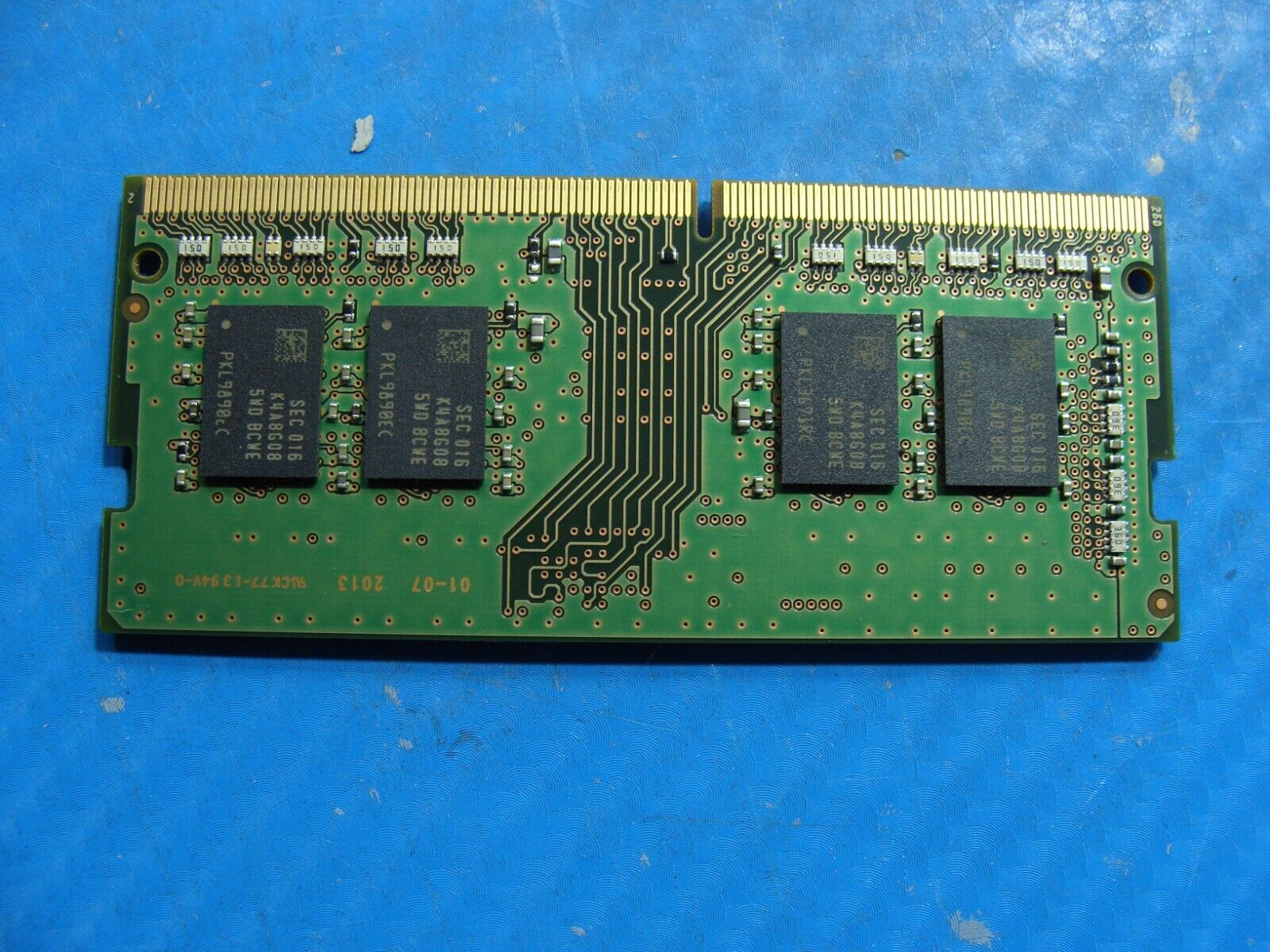 Dell 7500 2in1 Samsung 8GB 1Rx8 PC4-3200A Memory RAM SO-DIMM M471A1K43DB1-CWE