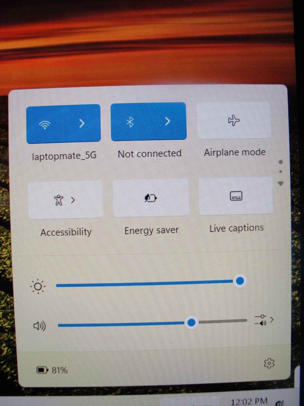 Dell Inspiron 5625 16”FHD AMD Ryzen 7 5825U 2GHz 16GB 1TB SSD +Charger include - Tested Computer Laptop Parts