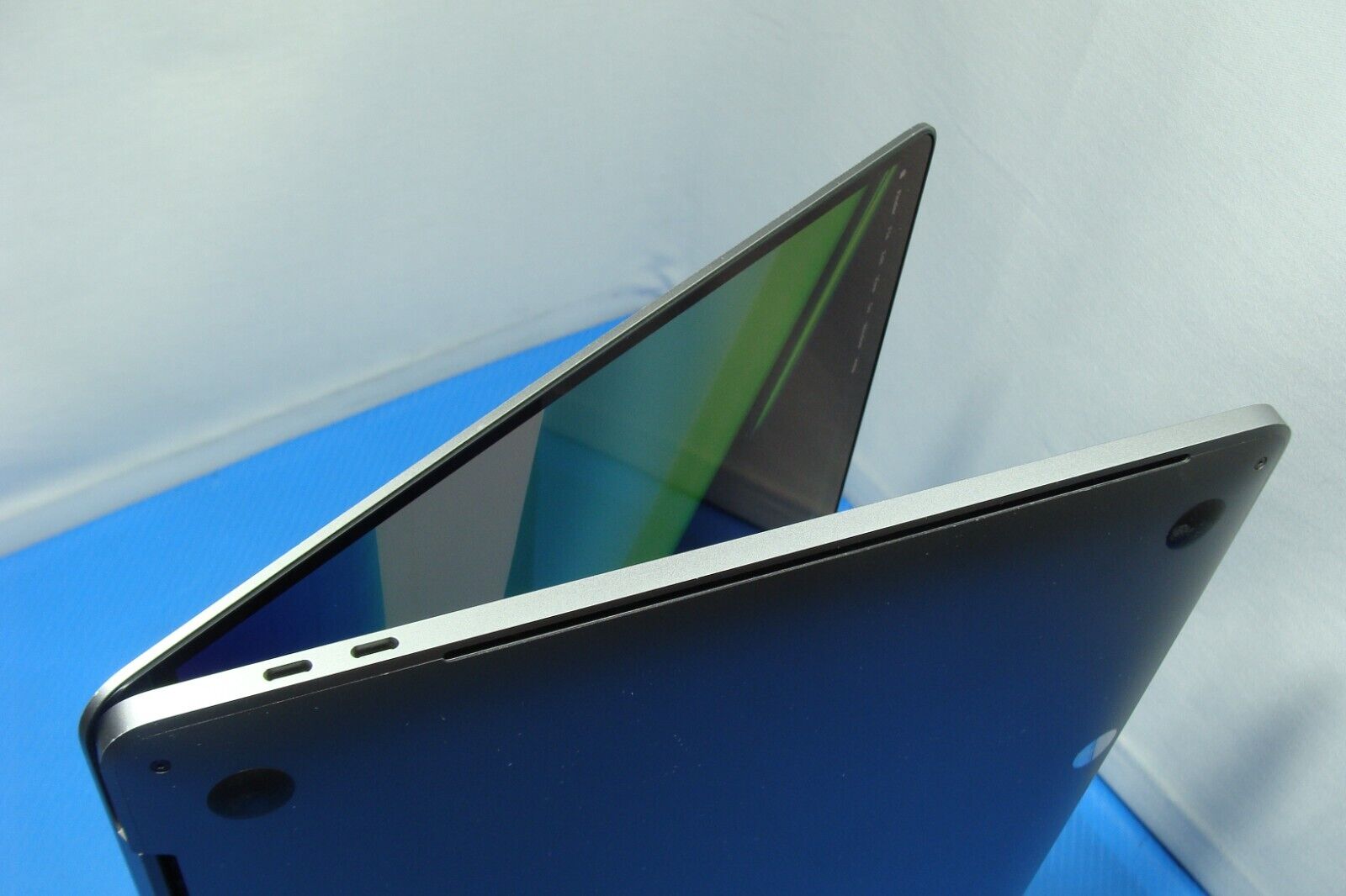 Apple MacBook Pro A2141 16