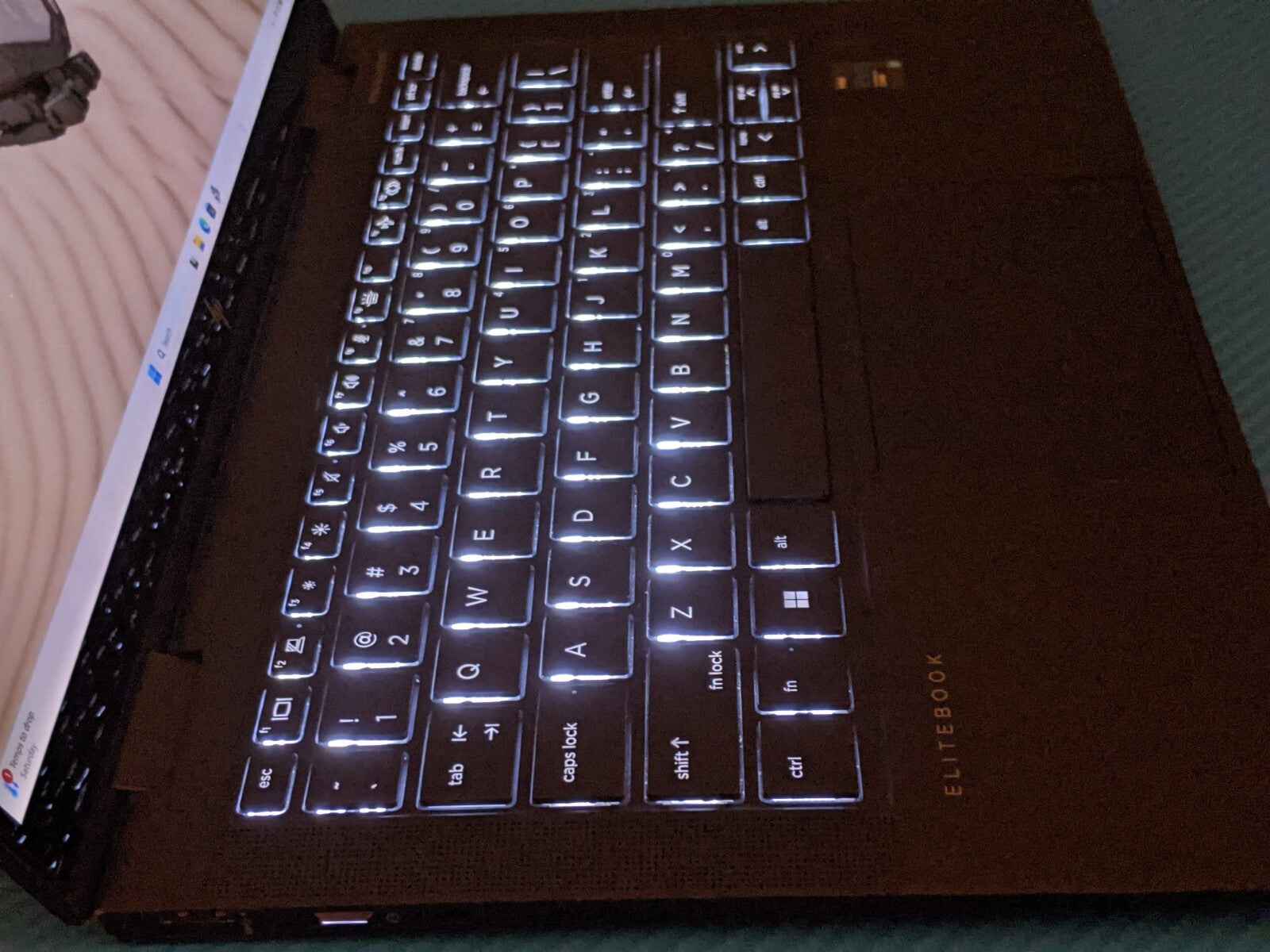 HP Elite Dragonfly MAX 13.3