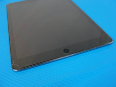 Apple iPad Pro 1st Gen 9.7in 128GB Wi Fi + 4G Space Gray Verizon +Bundle /READ - Tested Computer Laptop Parts