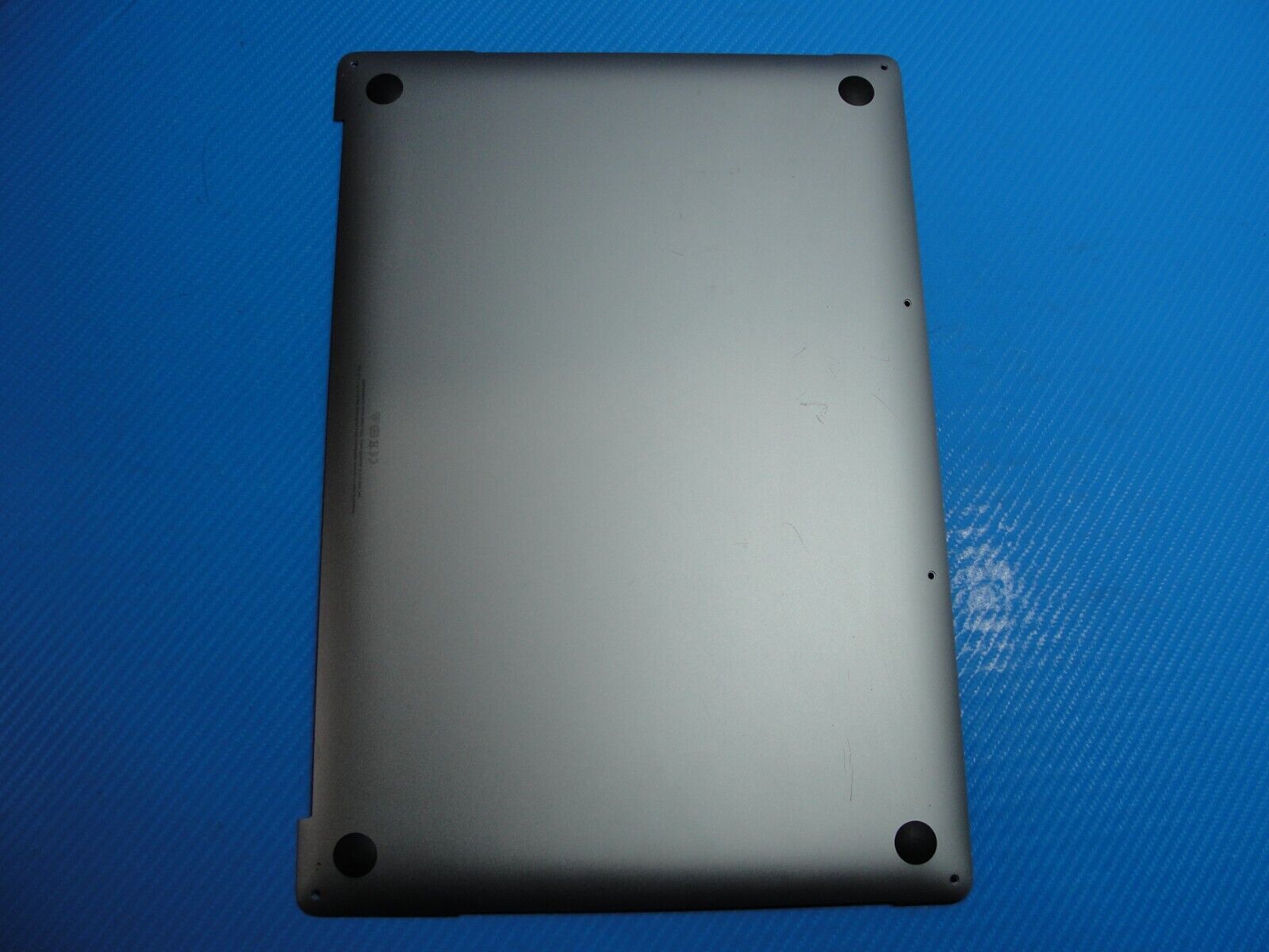 MacBook Pro A1990 15