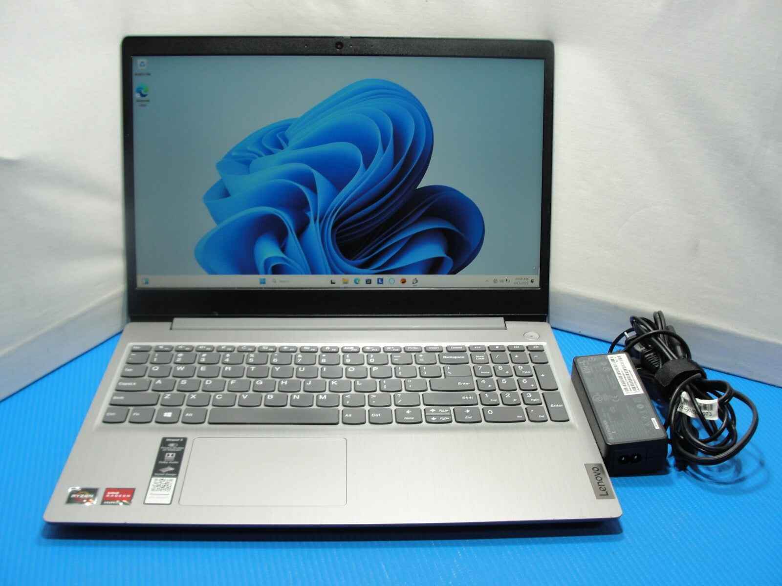 Lenovo IdeaPad 3 15ADA05 15.6” FHD AMD Ryzen 3 3250U 2.6GHz 8GB 128GB SSD - Tested Computer Laptop Parts