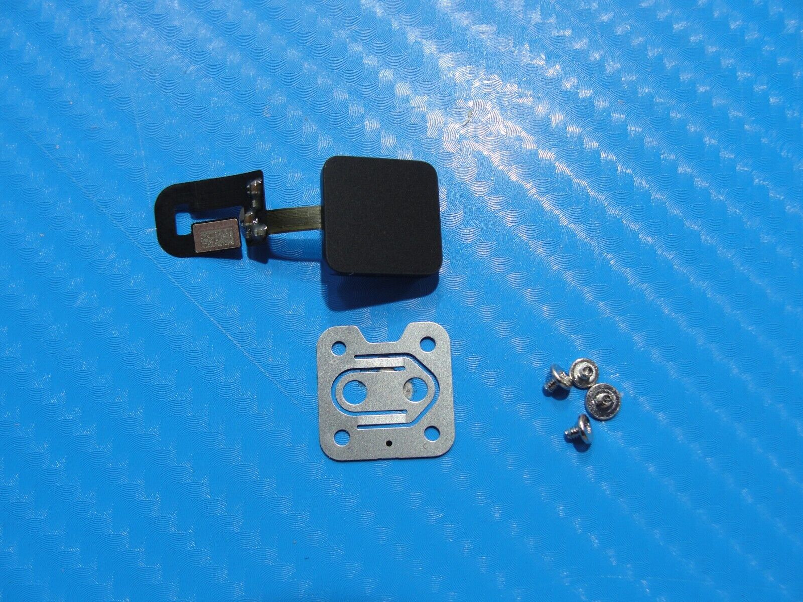 MacBook Pro A2251 13