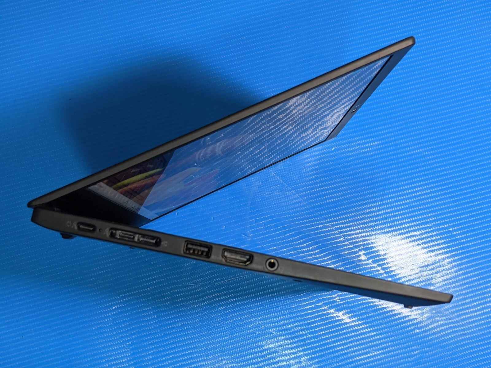 Lenovo ThinkPad X1 Carbon Gen 7 14