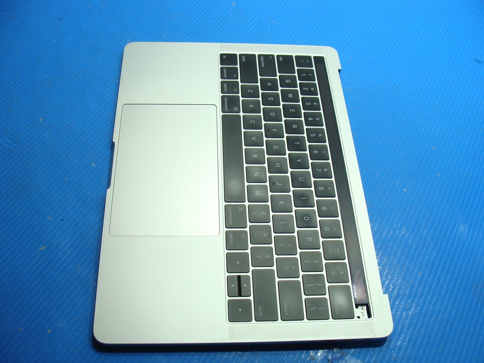 MacBook Pro 13” A1706 Mid 2017 MPXV2LL/A Top Case w/Battery Keyboard 661-07951
