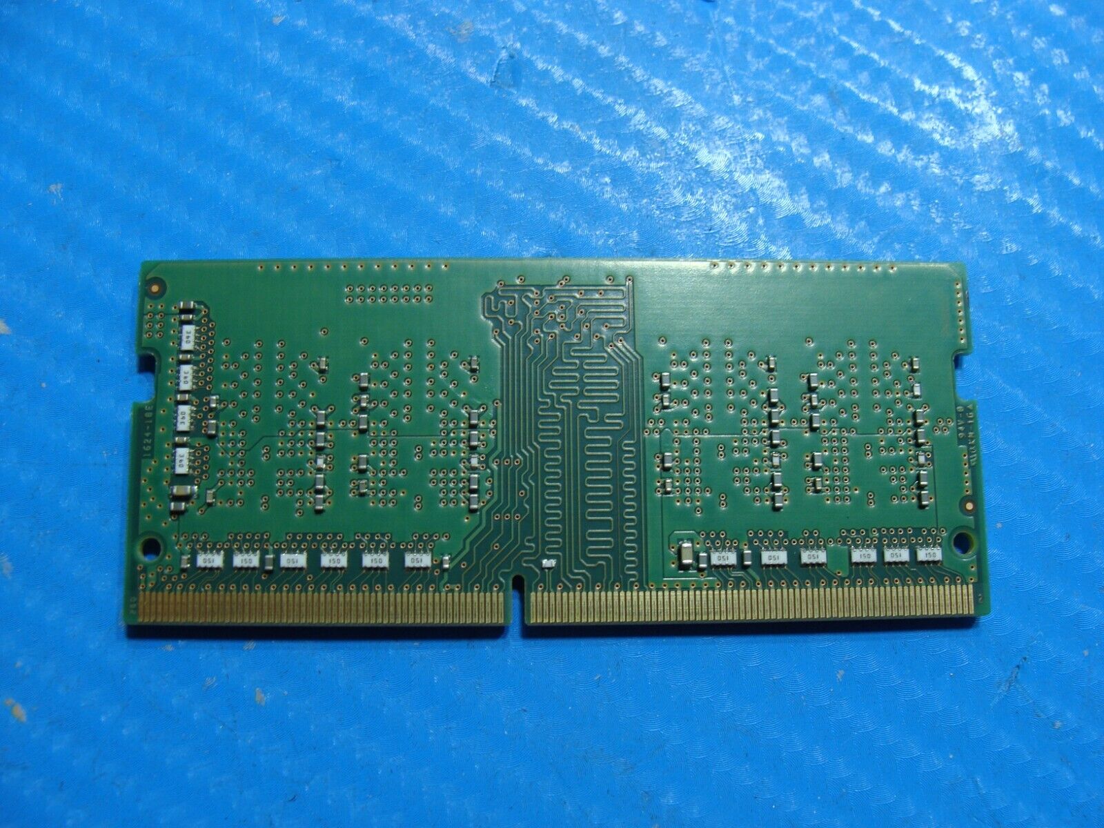 Dell 15 7579 SK Hynix 4GB 1Rx16 PC4-2400T Memory RAM SO-DIMM HMA851S6AFR6N-UH