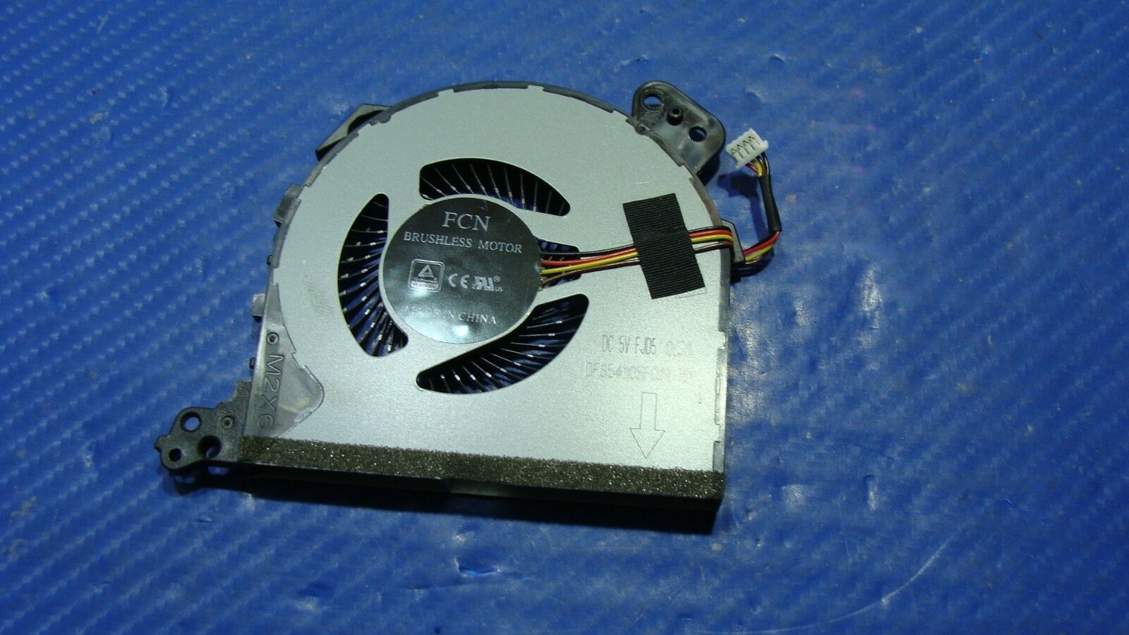 Lenovo IdeaPad 320-15AST 15.6