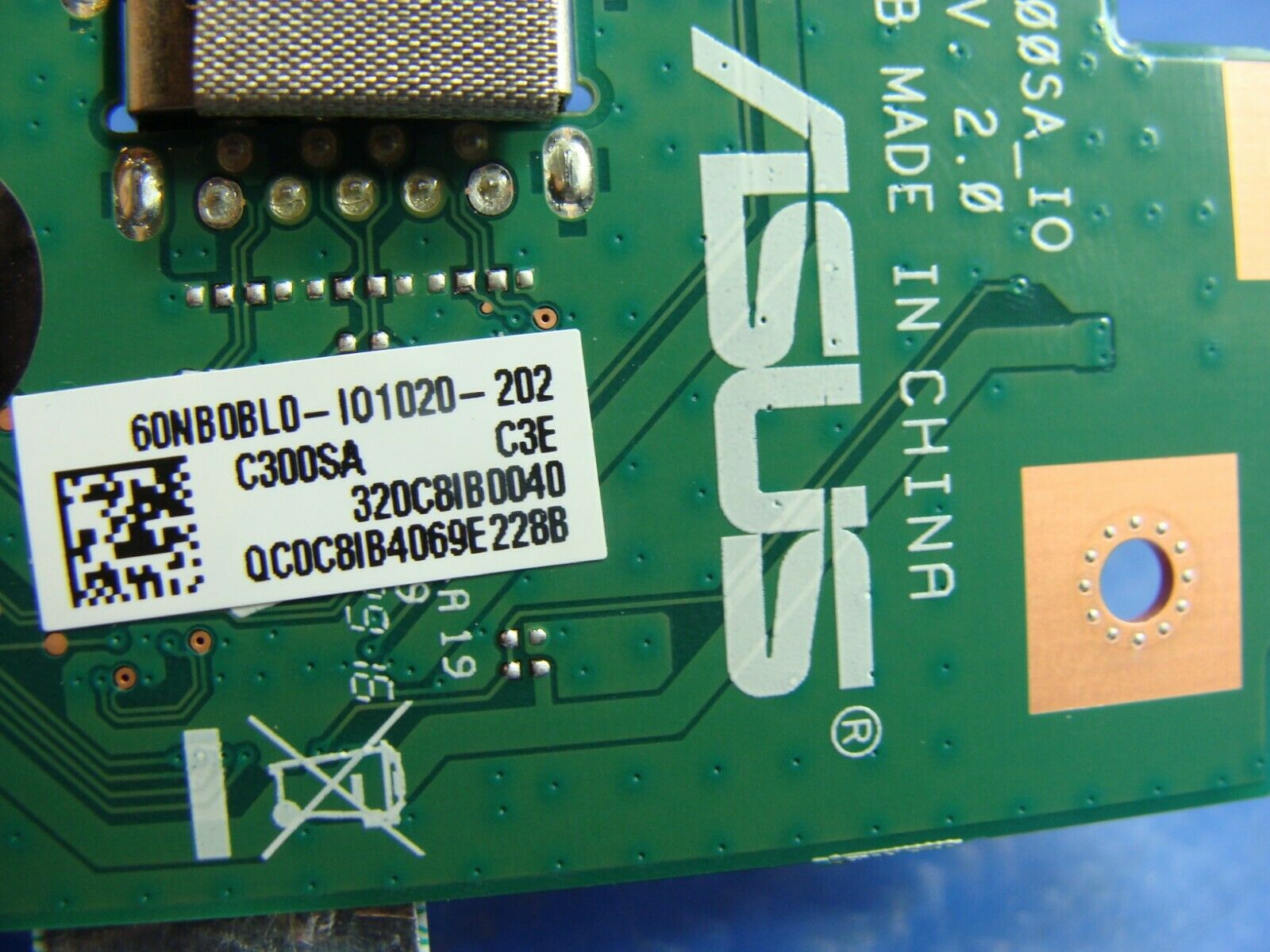 Asus Chromebook C300SA-WH04 13.3