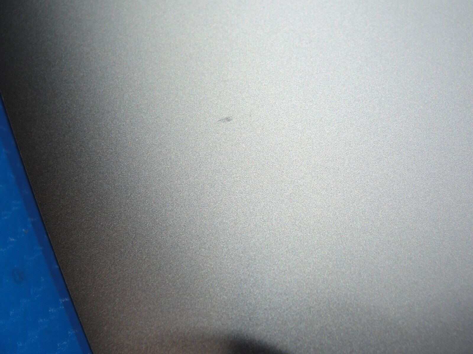 MacBook Pro A1989 13