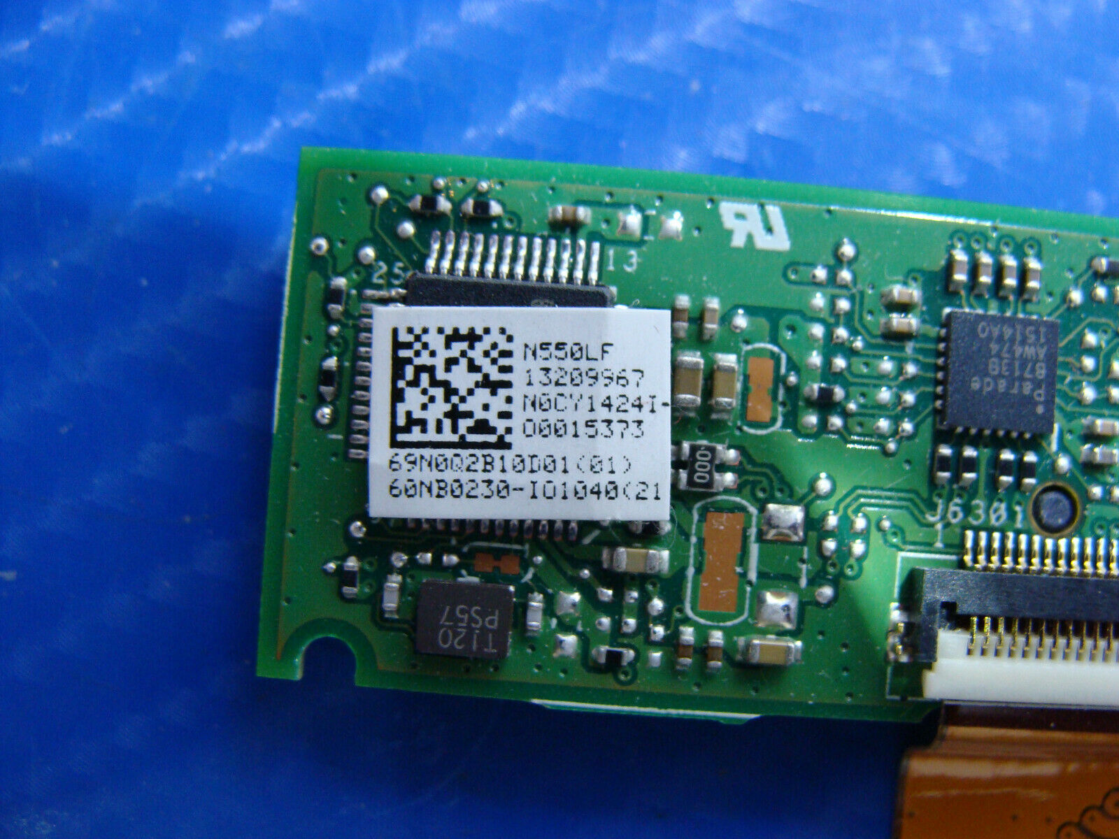 Asus Q550LF-BSI7T21 15.6