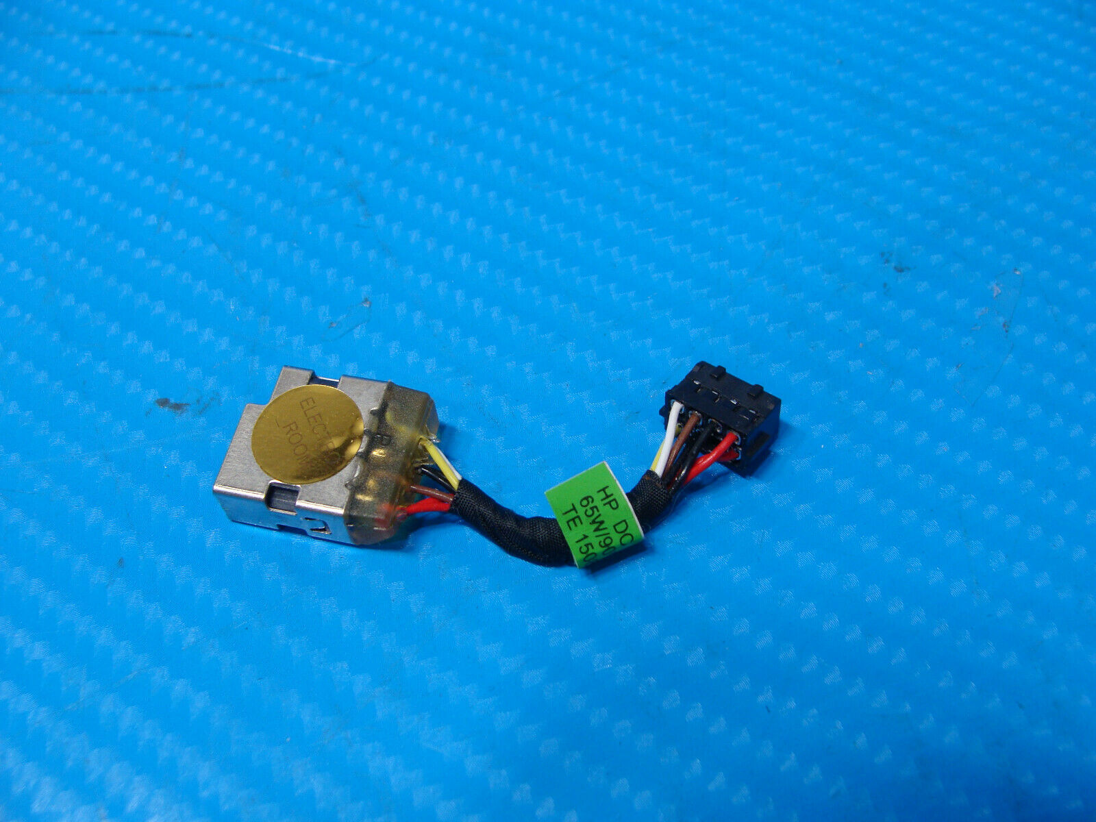 HP Pavilion 15-f233wm 15.6