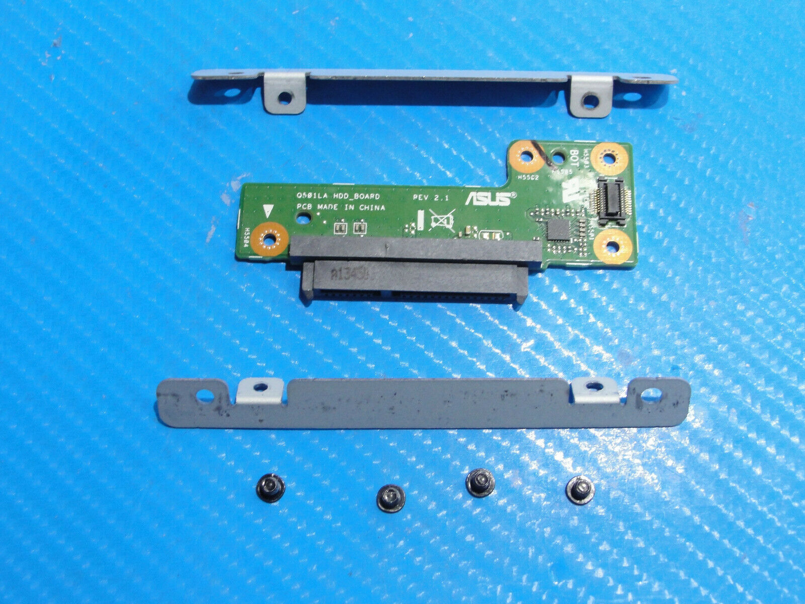 Asus Q501LA-BSI5T19 15.6