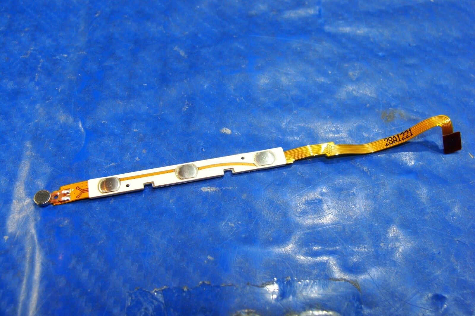 Pantech Element P4100 8