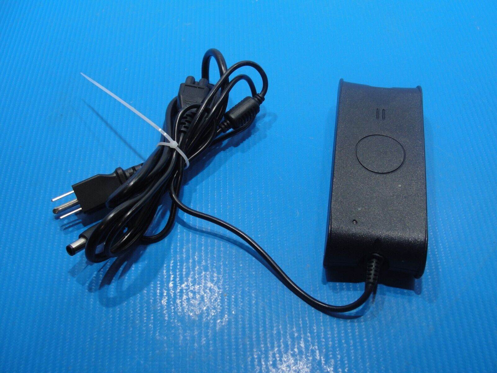 Laptop AC Power Adapter Charger 19.5V 3.34A 65W ST-C-075-19500334CT - Tested Computer Laptop Parts