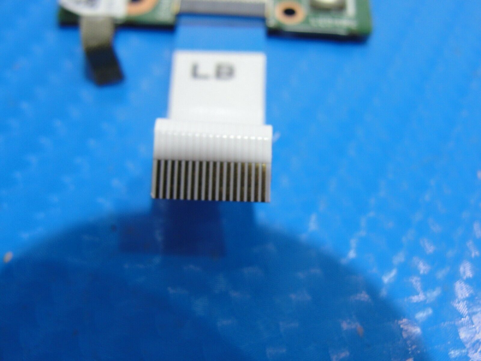 HP ENVY x2 11-g001en 11.6