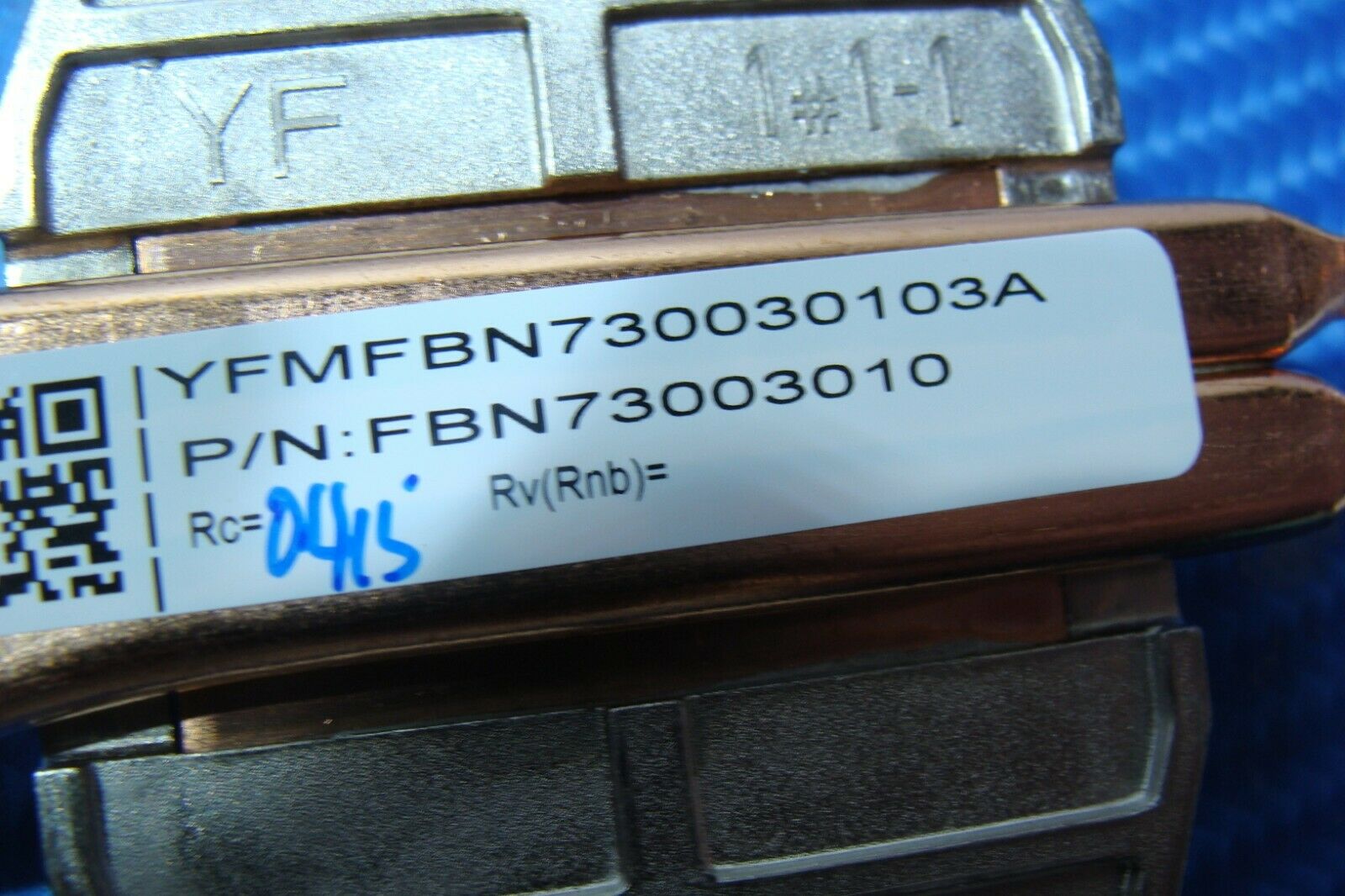 HP Pavilion 27-R114 27