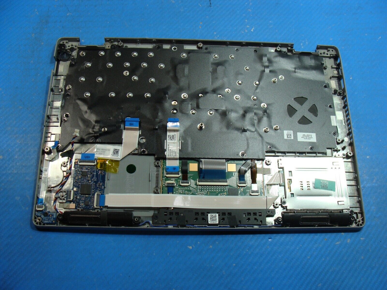 Dell Latitude 5410 14 Palmrest w/Touchpad Keyboard Backlit 2V07W AM2FB000200