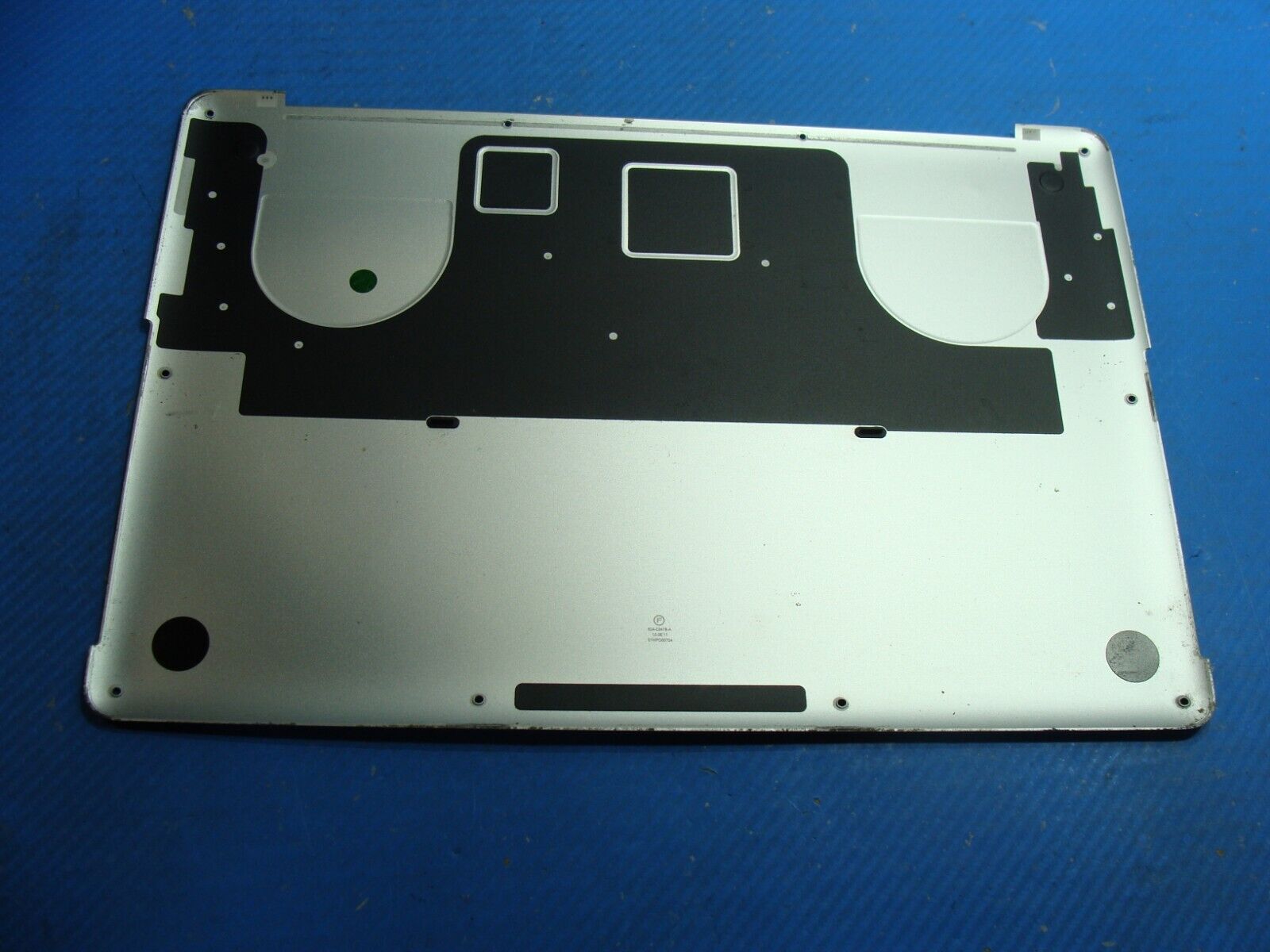 MacBook Pro A1398 15 2015 MJLT2LL/A Genuine Bottom Case 923-00544