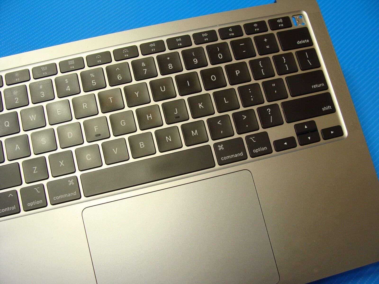 MacBook Air A2179 MWTJ2LL/A Top Case w/ Keyboard Battery Space Gray 661-15386