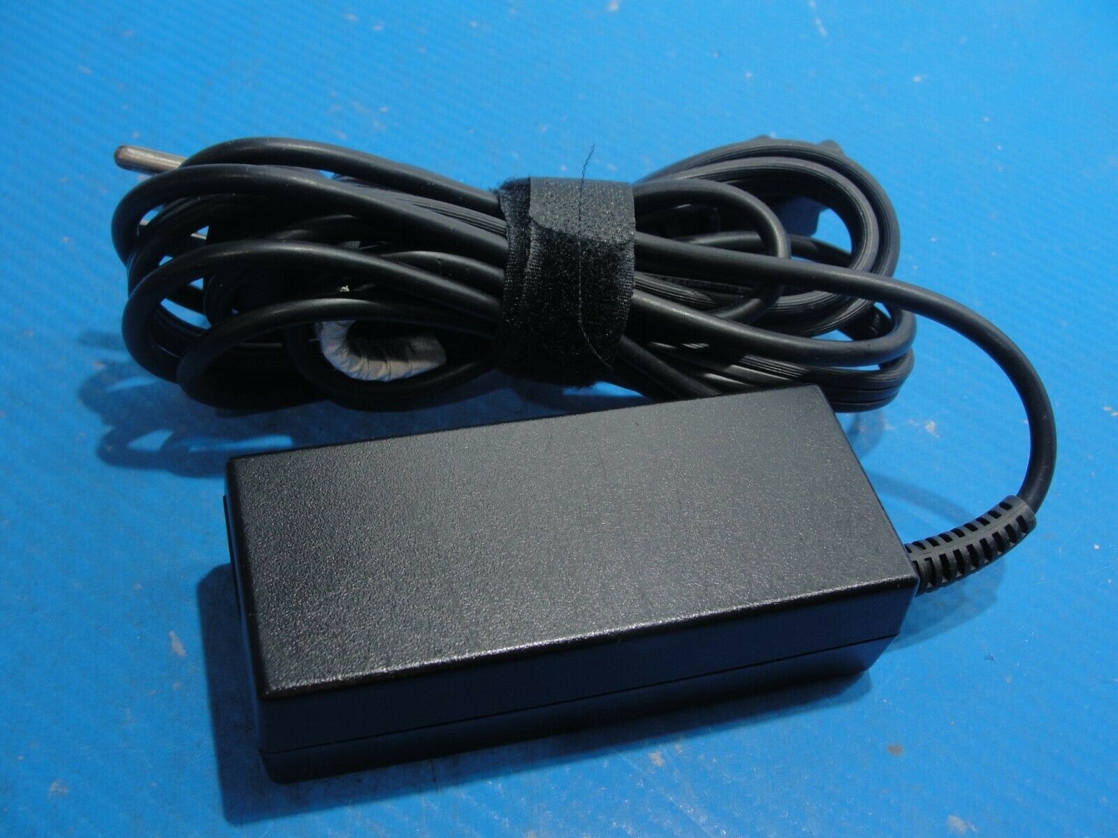 Genuine HP AC Adapter Power Charger 19.5V 3.33A 65W 710412-001 