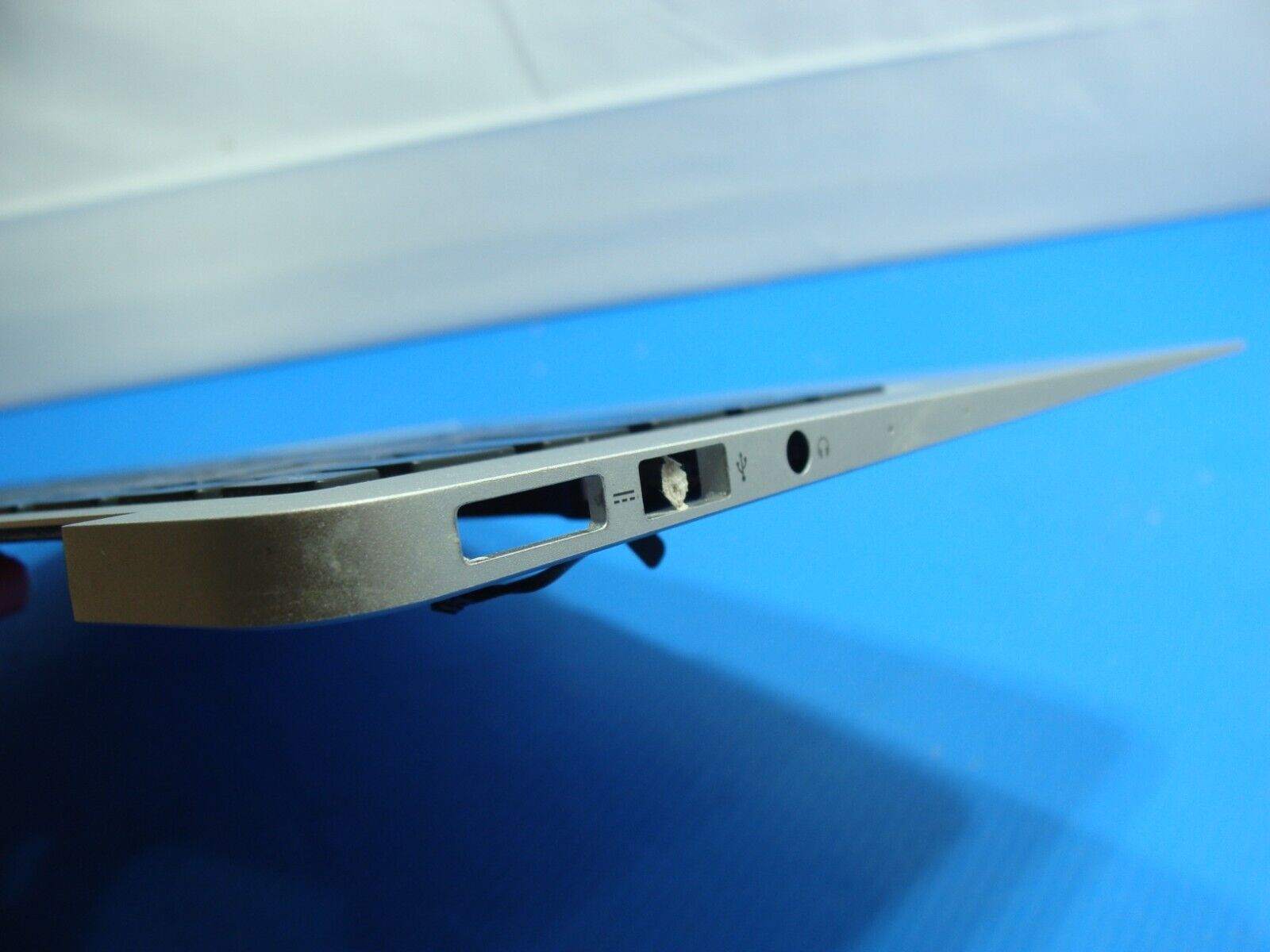 MacBook Air A1466 2013 MD760LL/A 13