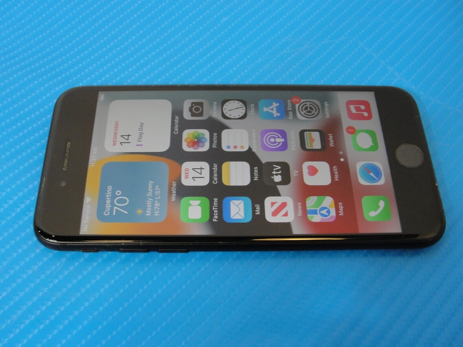 Apple iPhone 7 - 32GB - Black AT&T Very Good Battery 91%