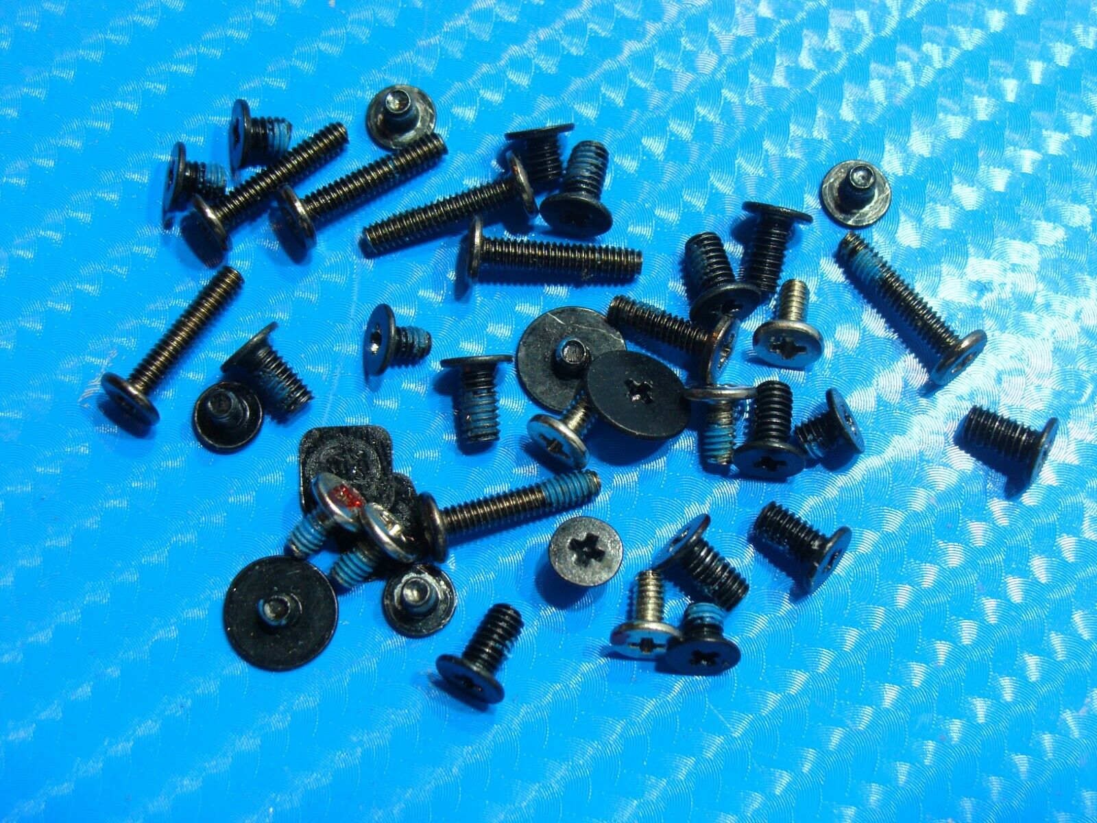 Asus X705MA-MH91-CA 17.3