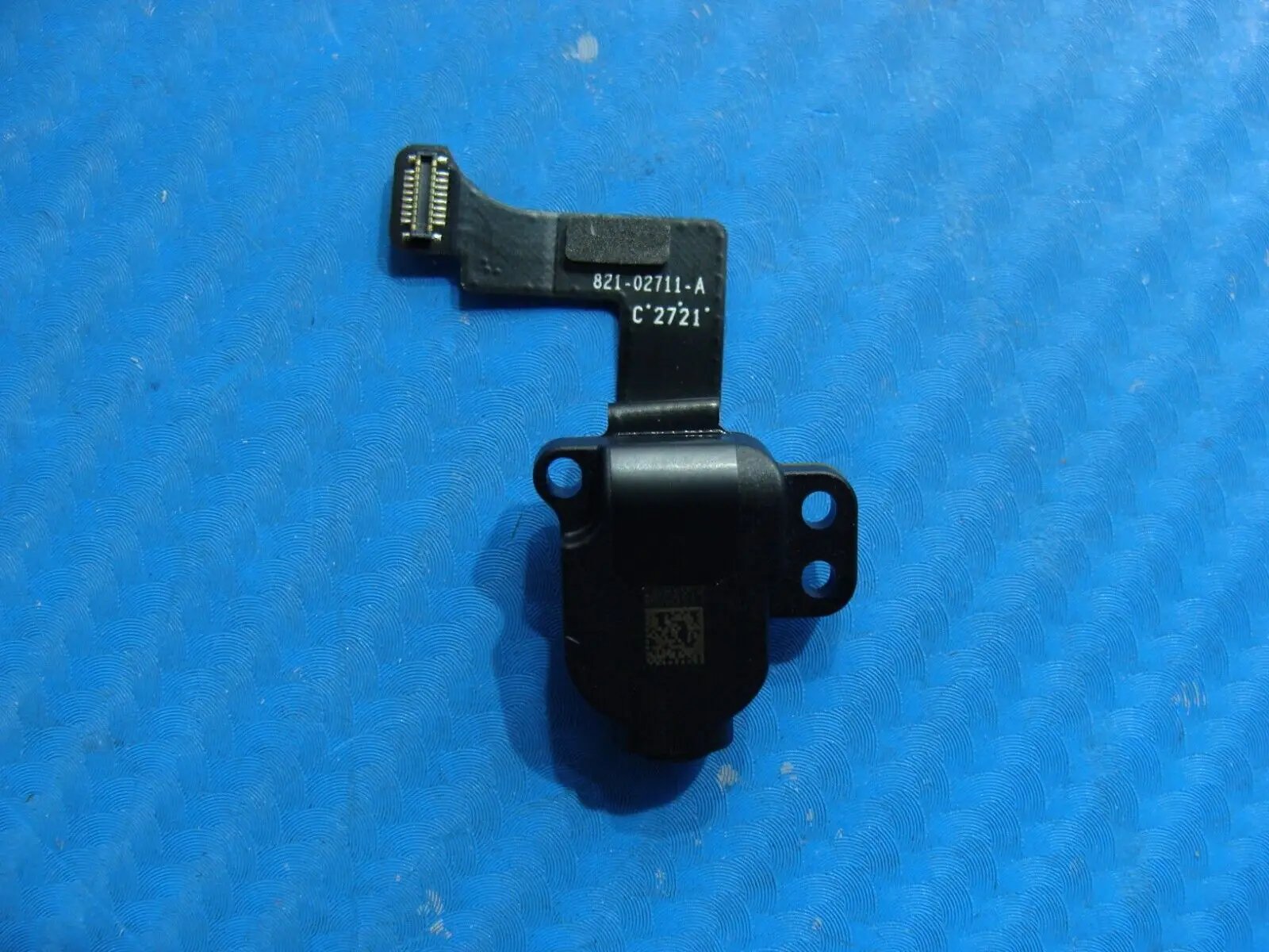 MacBook Pro A2251 13