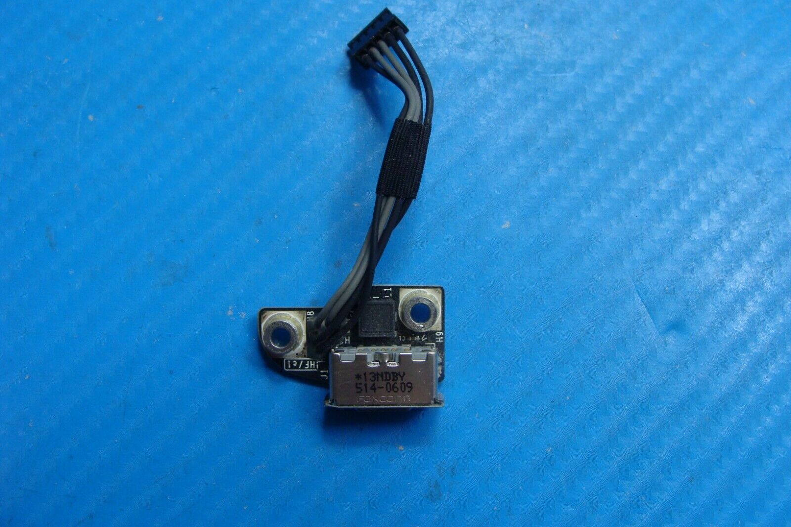 MacBook Pro A1297 MC725LL/A Early 2011 17