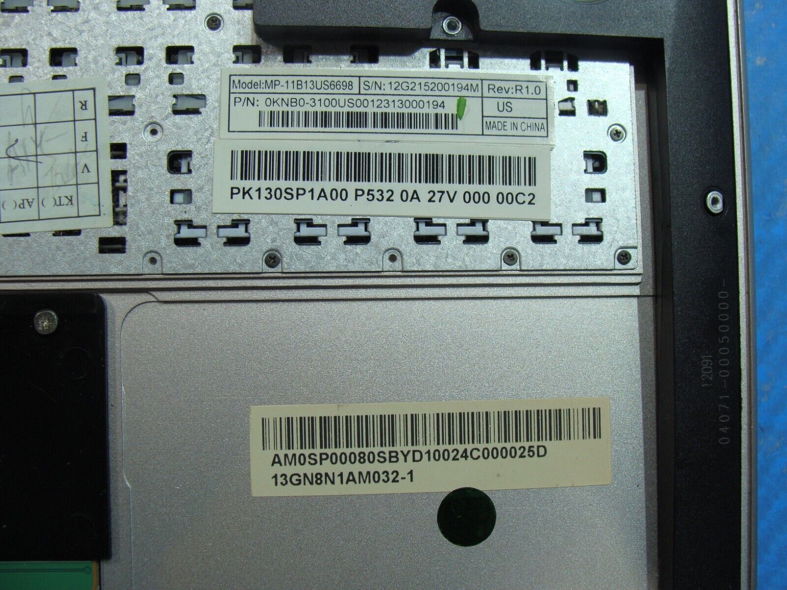 Asus UX31E 13.3 Palmrest w/Touchpad Keyboard 13GN8N1AM032-1