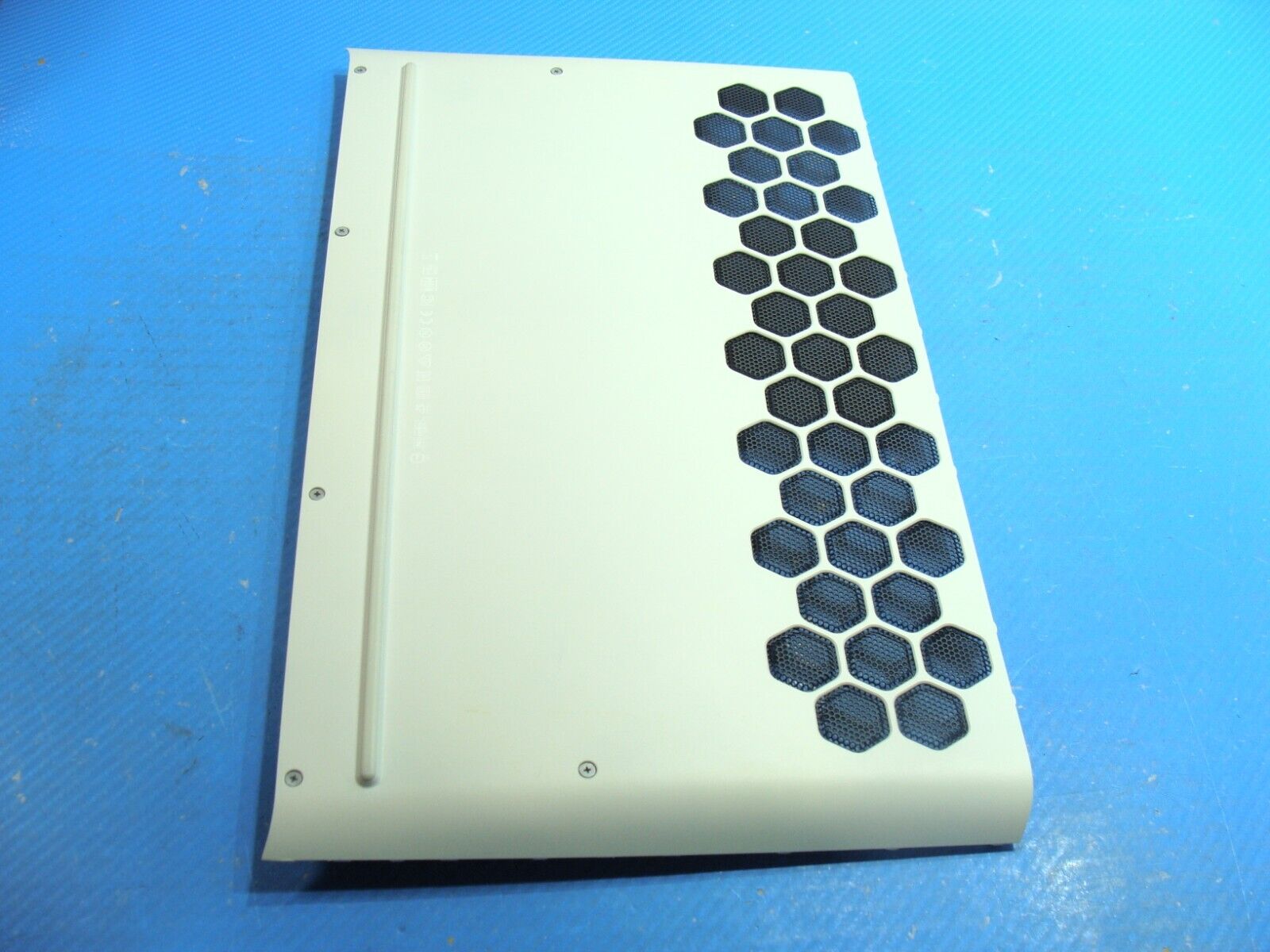 Dell Alienware Area 51m 17.3 Genuine Laptop Bottom Case Base Cover 1DV4W