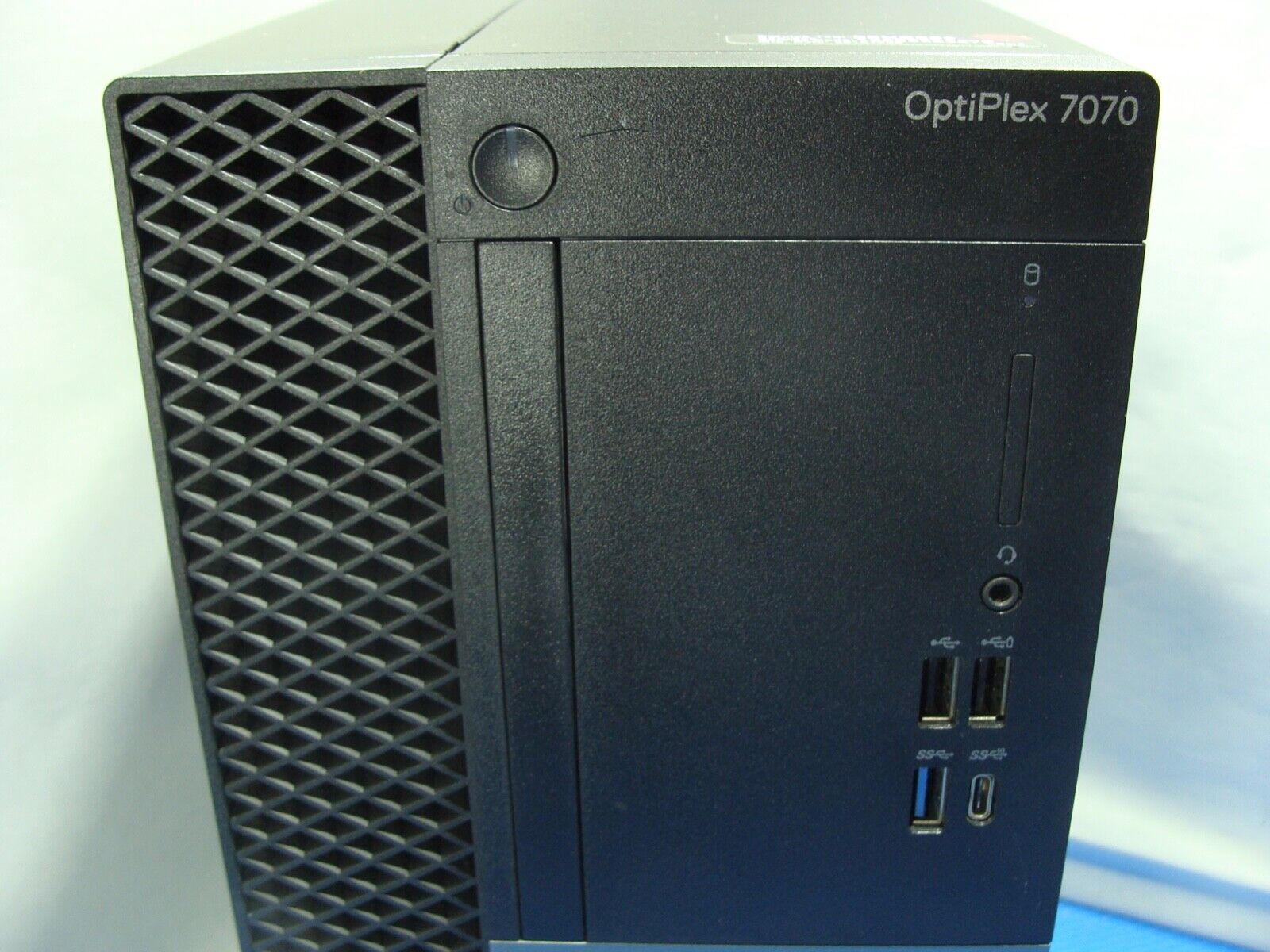 Dual Radeon RX550 4GB Dell Optiplex 7070 Tower Intel i9-9900 3.1GHz 32GB 256GB