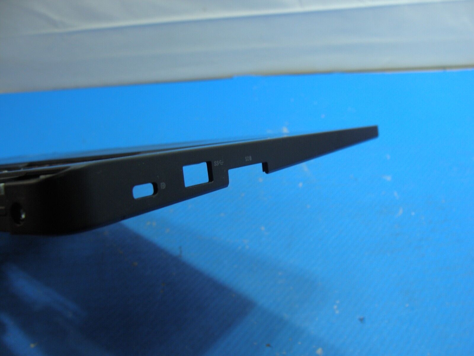 Dell Latitude 5480 14 Genuine Palmrest w/TouchPad Black