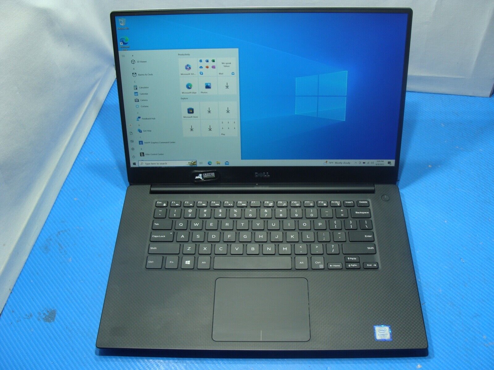 Reliable Dell XPS 15 9560 15.6"(512GB SSD Intel Core i7-7700HQ, 2.8 GHz 16GB RAM