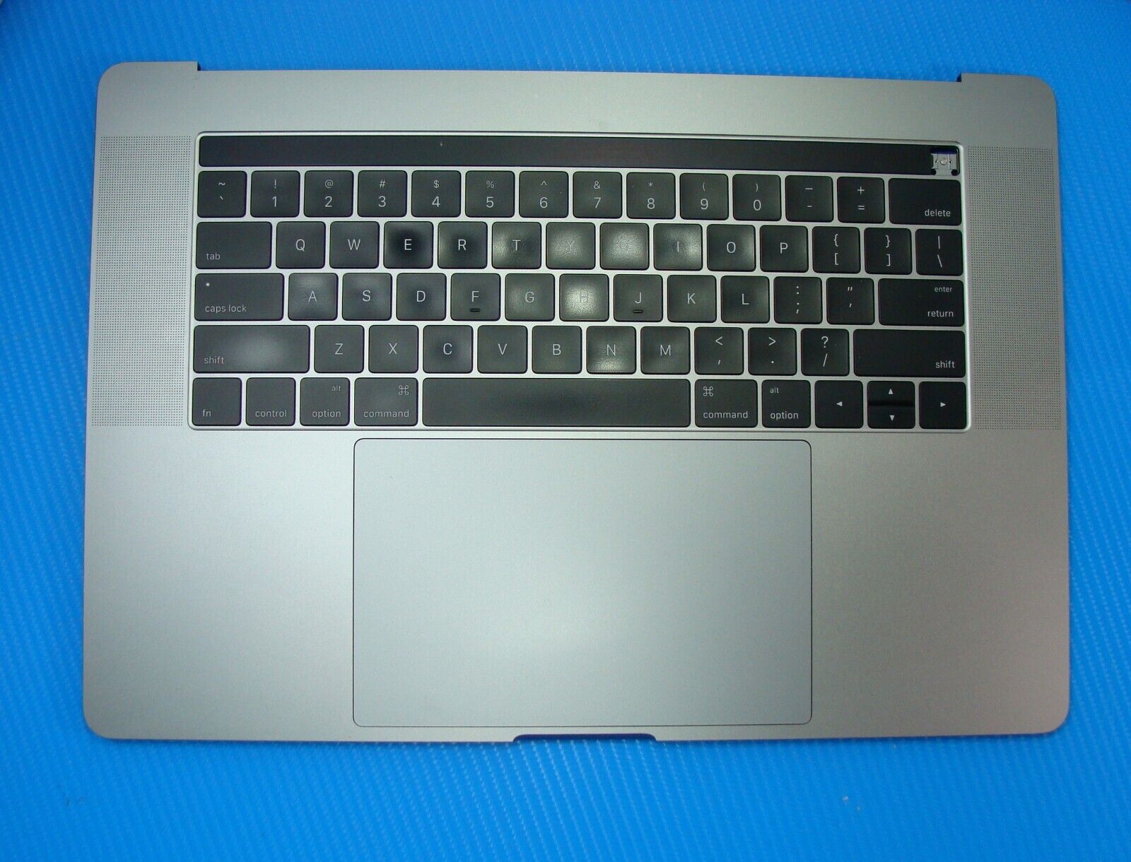 MacBook Pro A1707 15 2016 MLH32LL/A Top Case w/Battery Space Gray 661-06377