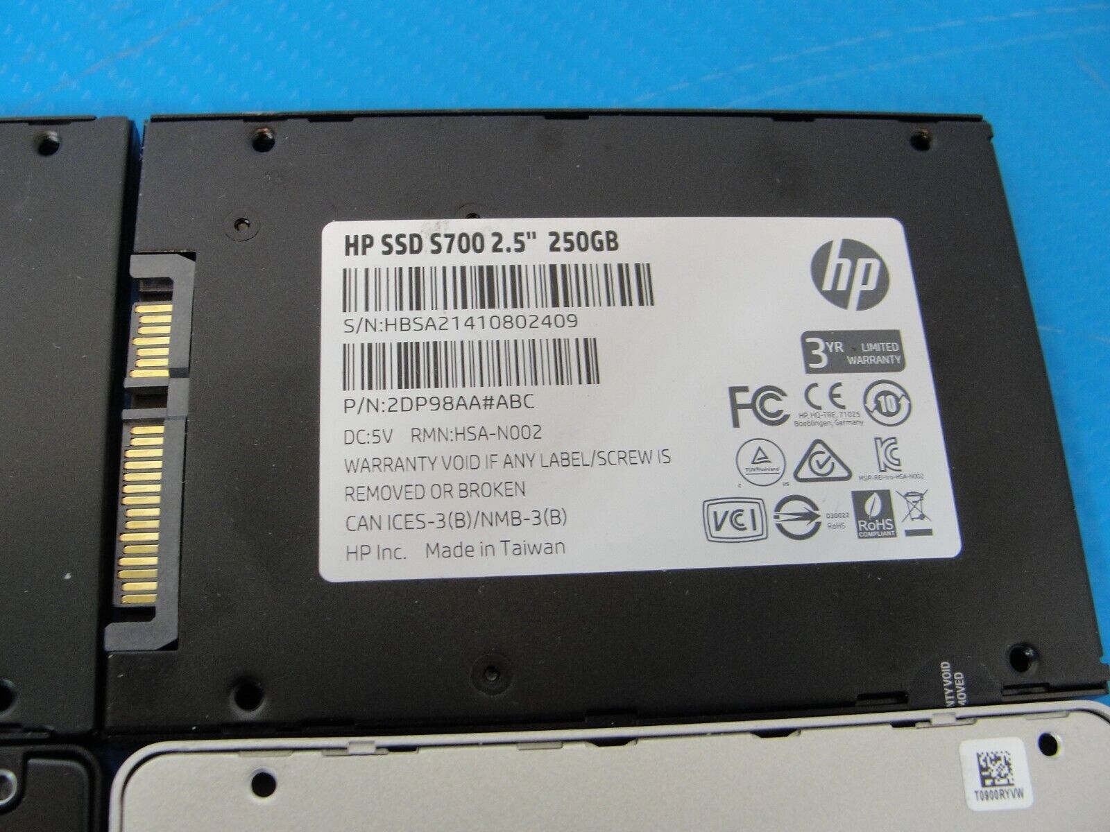 Lot of 4 2.5 Laptop Internal SSD Solid State Drive (3x 250GB 1x 500GB)