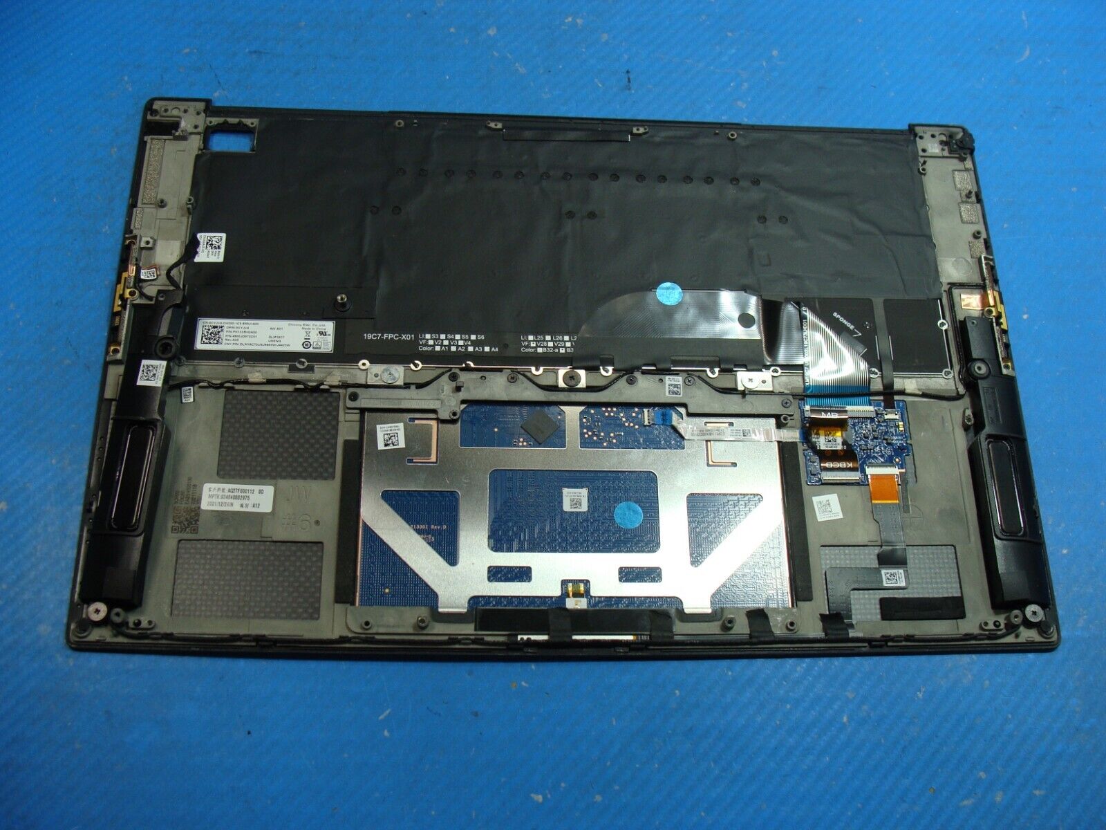 Dell Precision 15.6” 5560 OEM Palmrest w/TouchPad Backlit Keyboard AQ37F000112