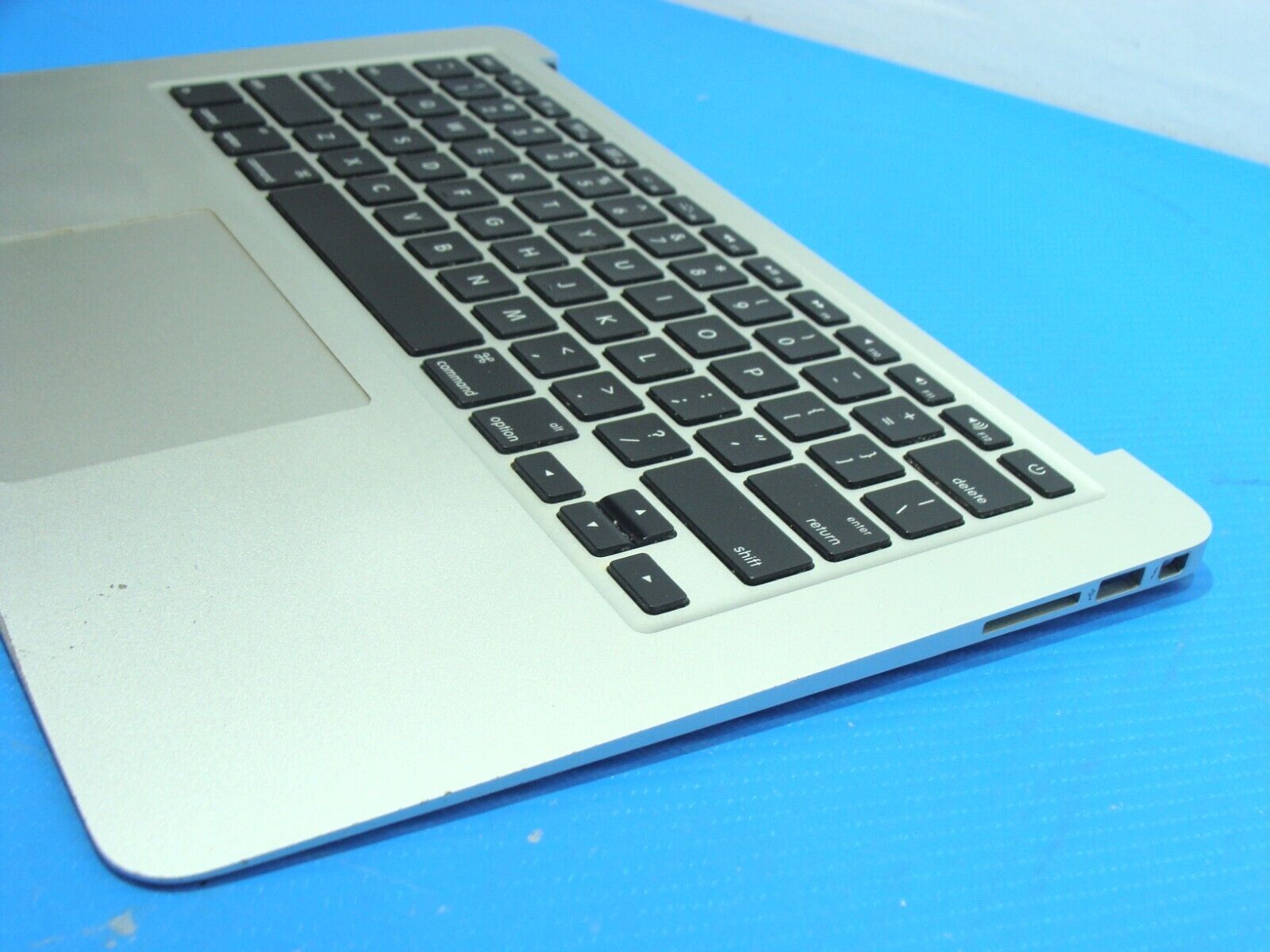 MacBook Air A1466 Mid 2013 MD760LL/A 13