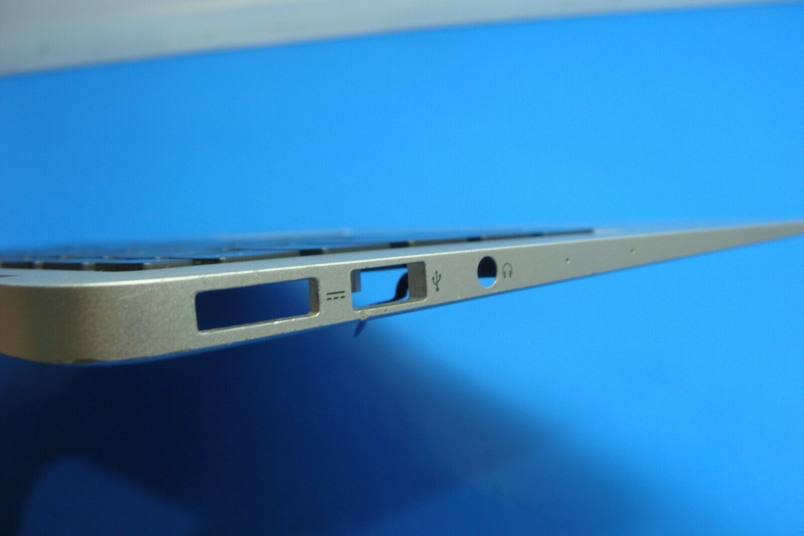 MacBook Air A1466 MD761LL/A Mid 2013 13