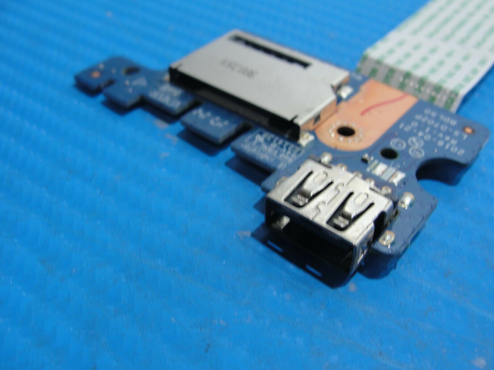 HP Notebook 15-ay041wm 15.6