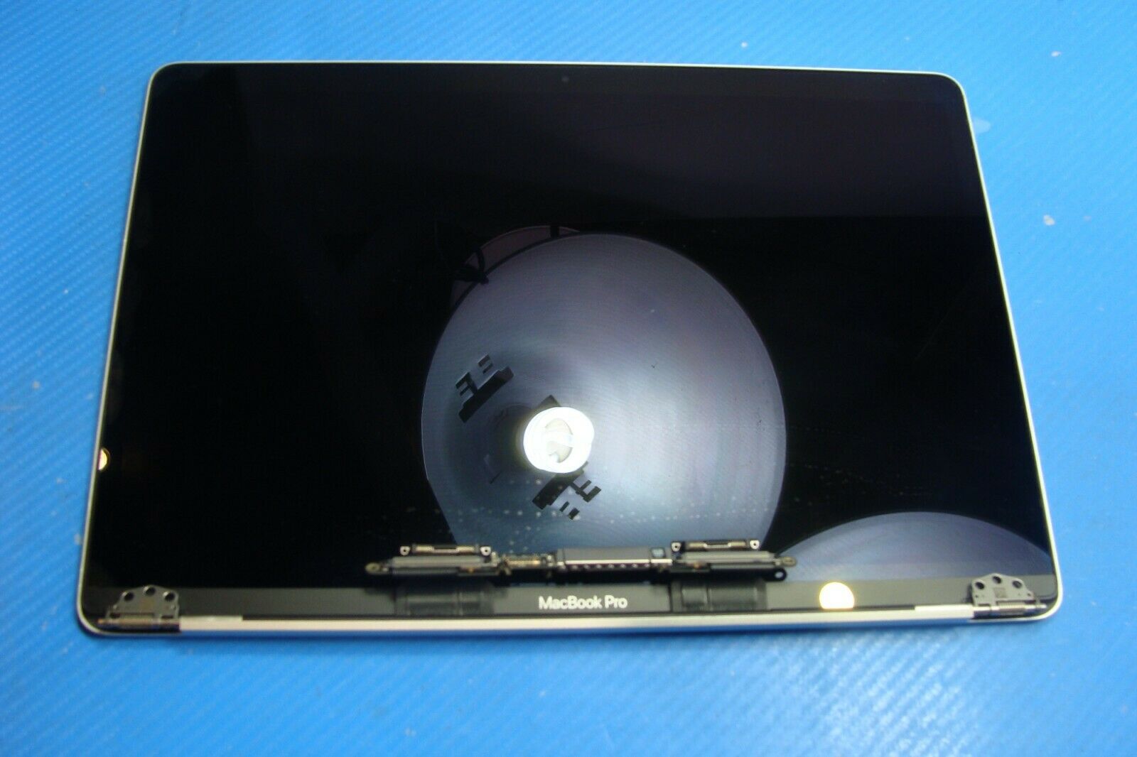 MacBook Pro A1989 13