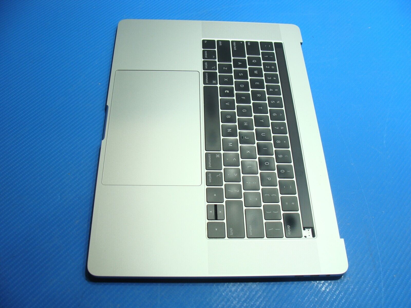 MacBook Pro A1990 2018 MR932LL/A 15