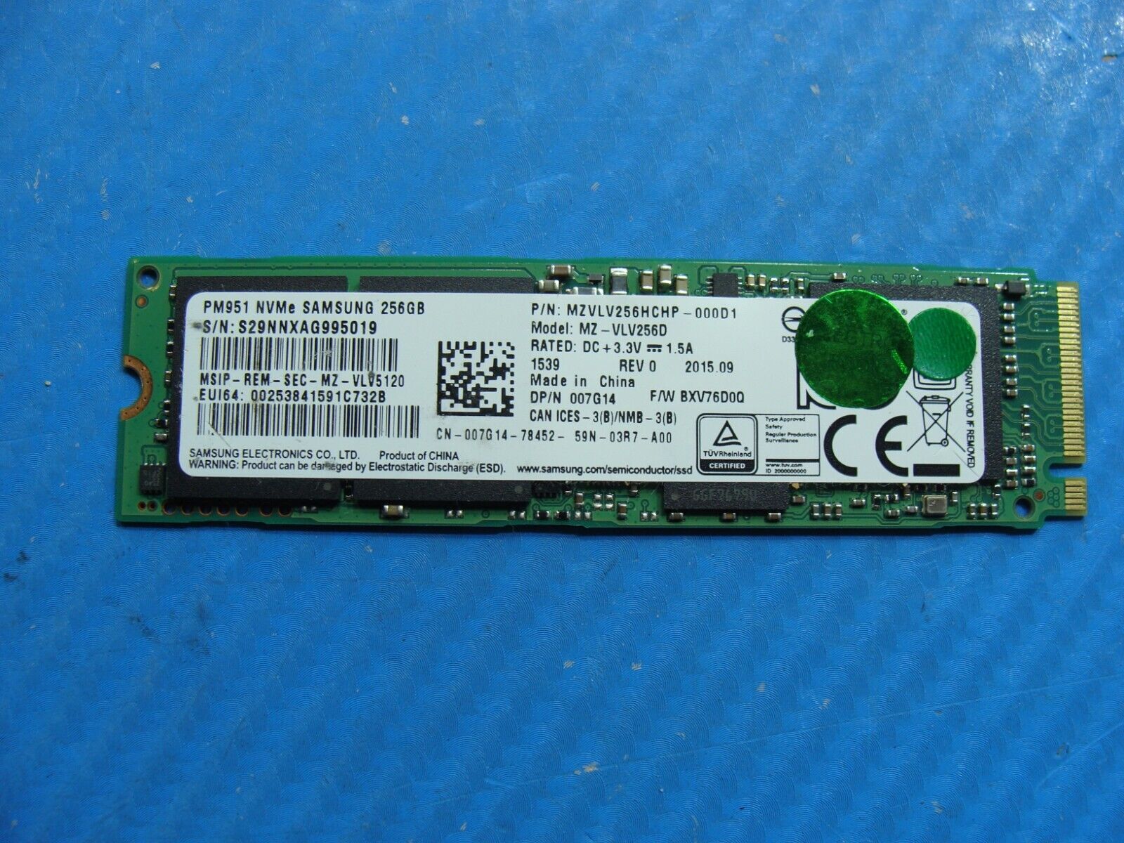 Dell 13 9360 Samsung 256GB NVMe M.2 Solid State Drive MZVLV256HCHP-000D1 07G14