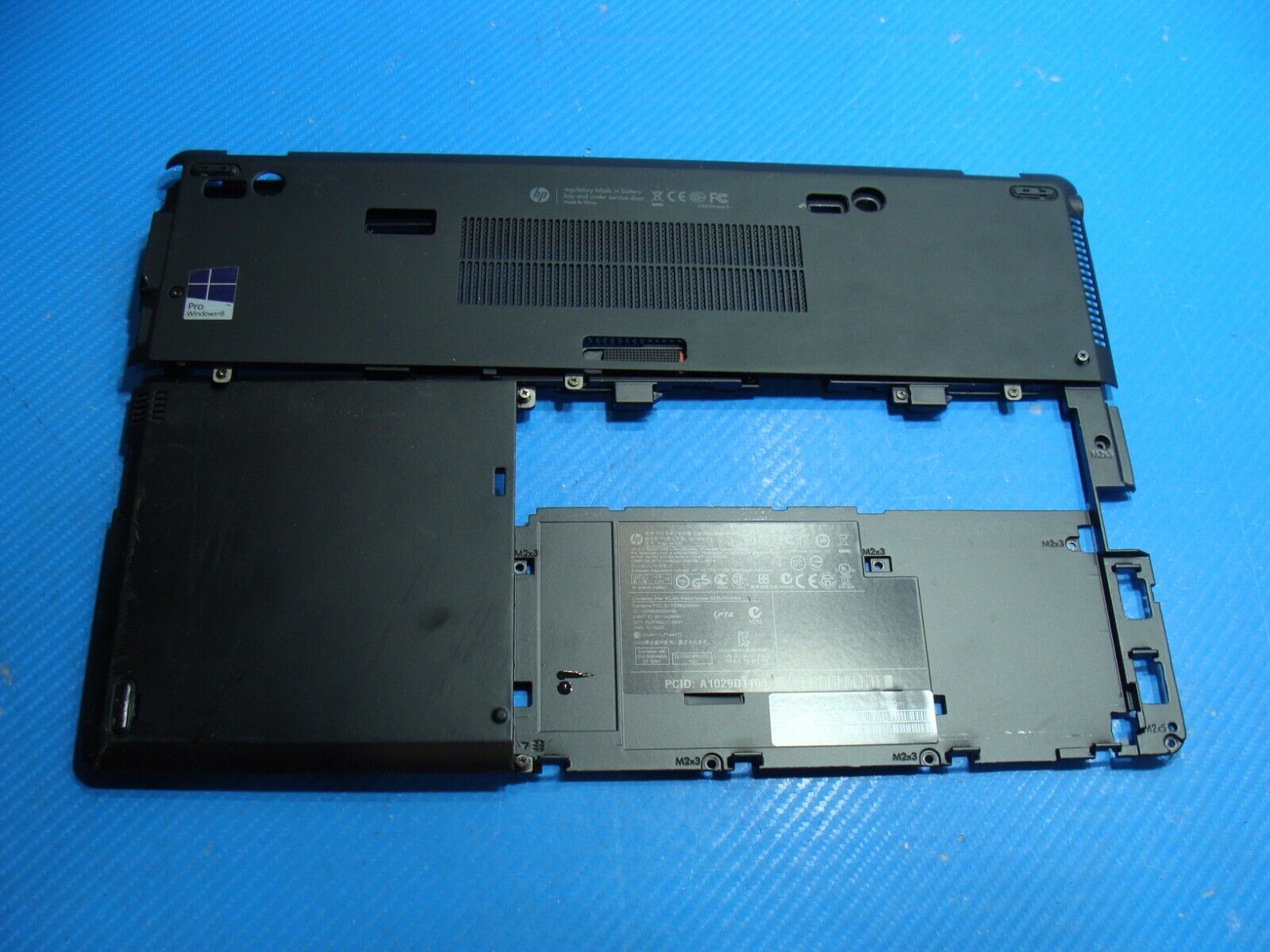 HP EliteBook Folio 14" 9470m Genuine Bottom Case Base Cover Door Set 704441-001