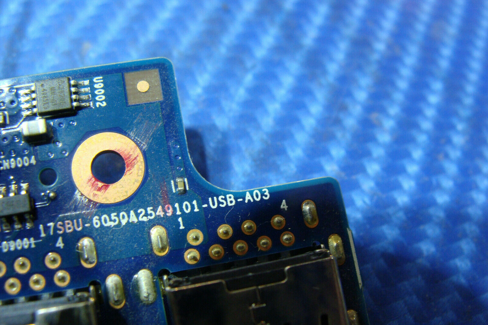 HP ENVY 17-j153cl 17.3