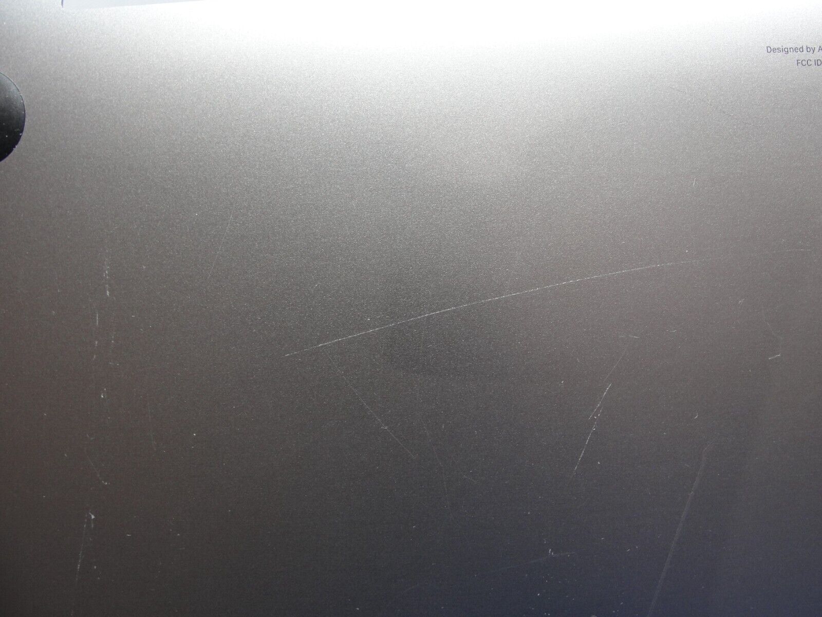 MacBook Pro A1990 15