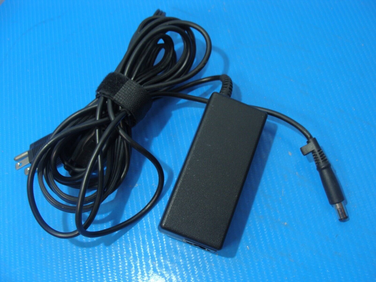 Genuine HP 65W AC Power Supply Adapter Charger 463552-002 463958-001 L39752-001