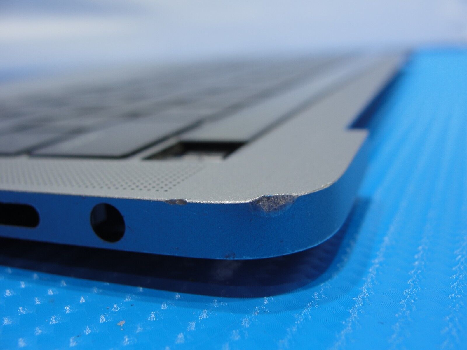 MacBook Pro A1706 2017 MPXV2LL/A 13