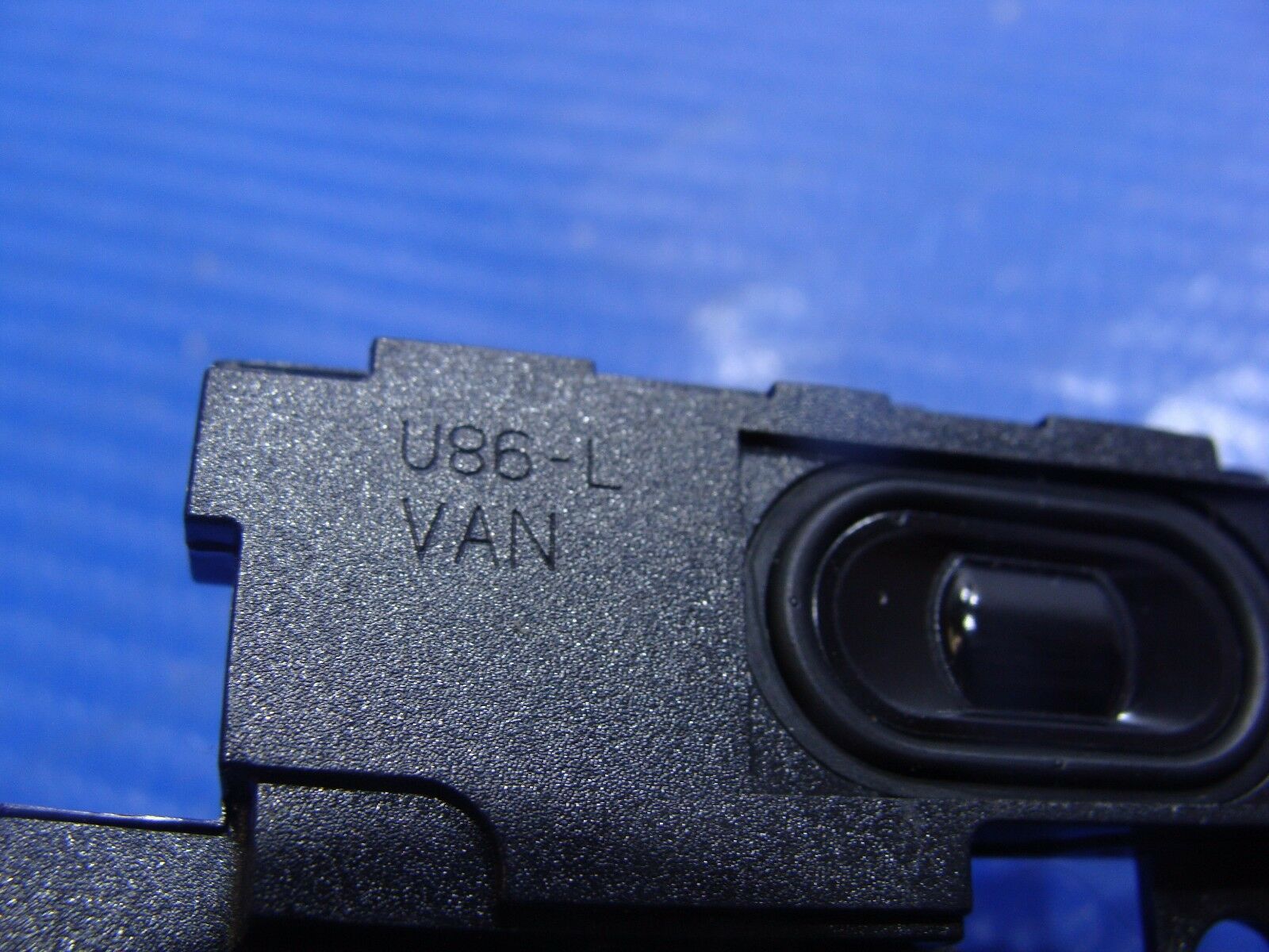 HP Pavilion 15-f233wm 15.6